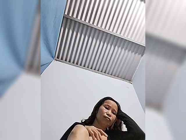 Sexy-ladyass89 webcam