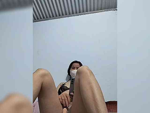 Sexy-ladyass89 webcam