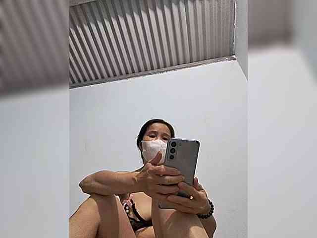 Sexy-ladyass89 webcam