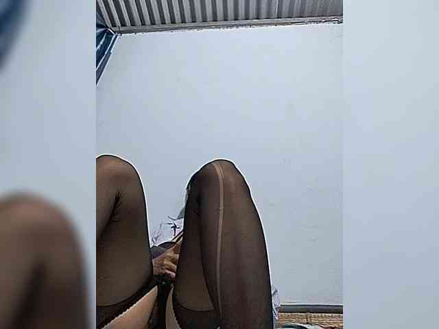 Sexy-ladyass89 webcam