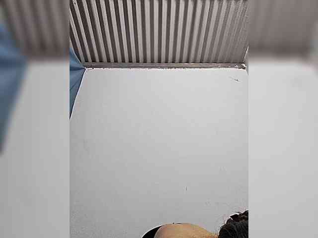 Sexy-ladyass89 webcam