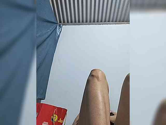 Sexy-ladyass89 webcam