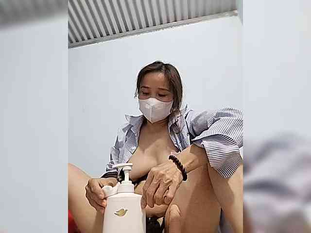 Sexy-ladyass89 webcam