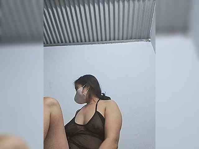 Sexy-ladyass89 webcam