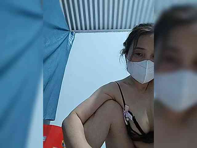 Sexy-ladyass89 webcam