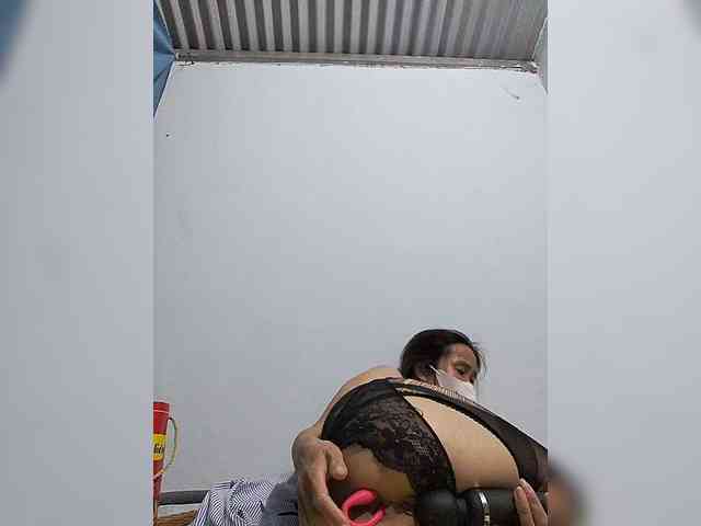 Sexy-ladyass89 webcam