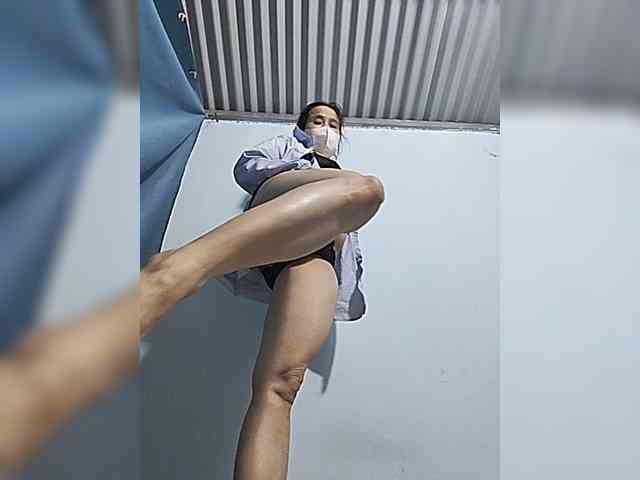 Sexy-ladyass89 webcam