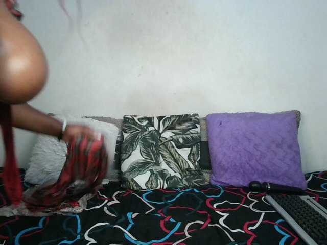 Thickqueenxxx's BongaCams show and profile