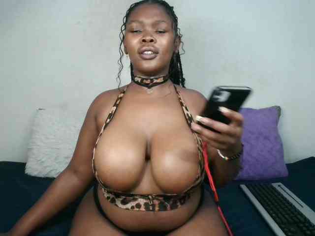 Thickqueenxxx Live Webcam on BongaCams