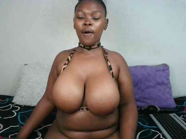 Thickqueenxxx webcam