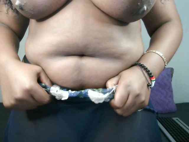 Model: Thickqueenxxx