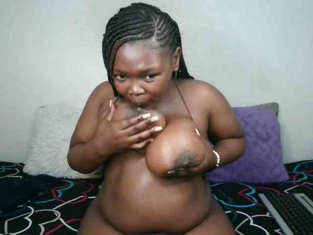 Model: Thickqueenxxx