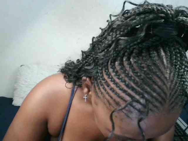 Thickqueenxxx webcam