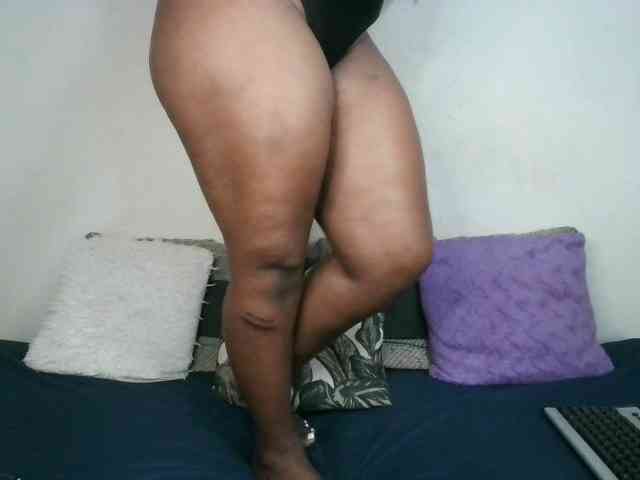 Thickqueenxxx webcam