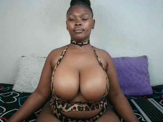 Thickqueenxxx webcam