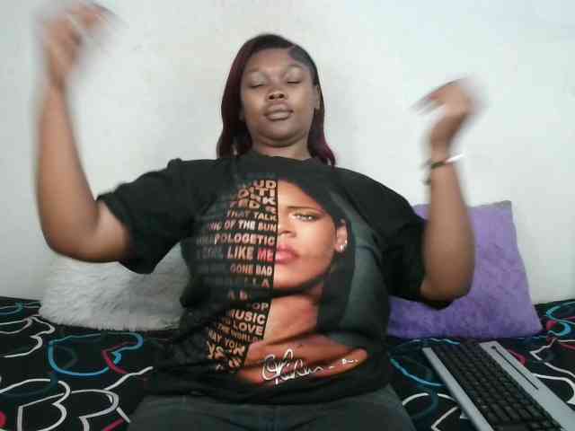 Thickqueenxxx webcam