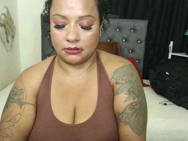 JoanaQueens webcam