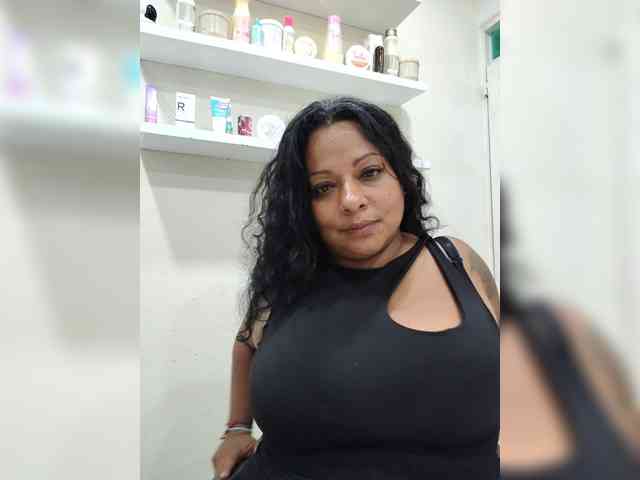 Model: JoanaQueens