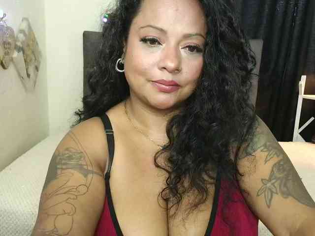 JoanaQueens webcam