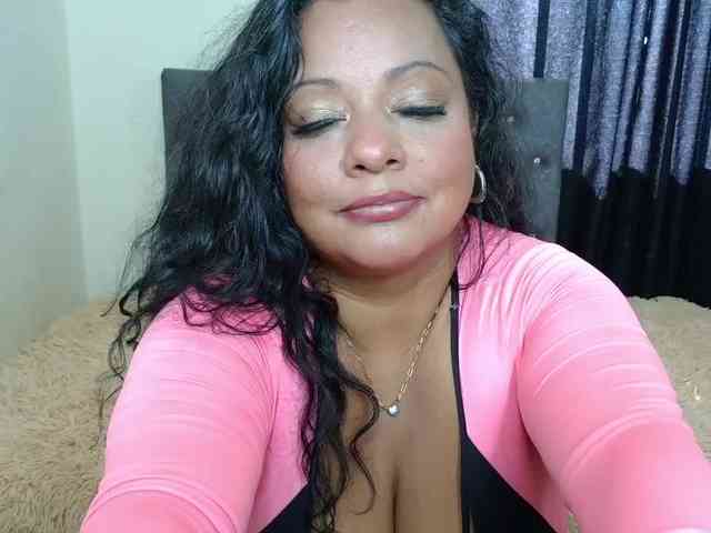 JoanaQueens webcam