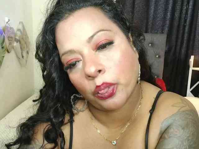 JoanaQueens webcam