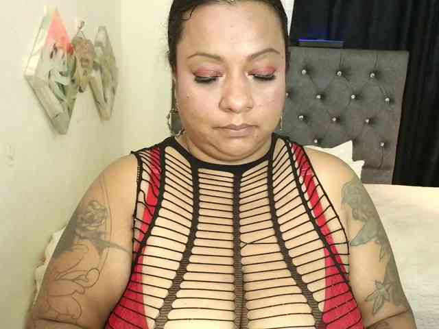 JoanaQueens webcam