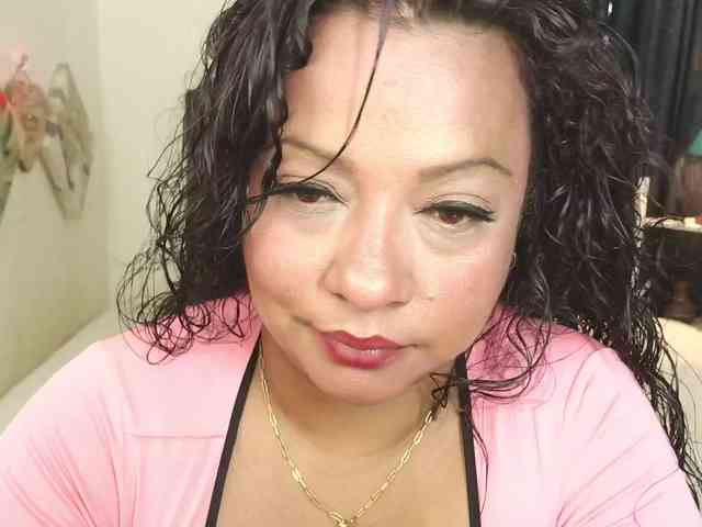 JoanaQueens webcam
