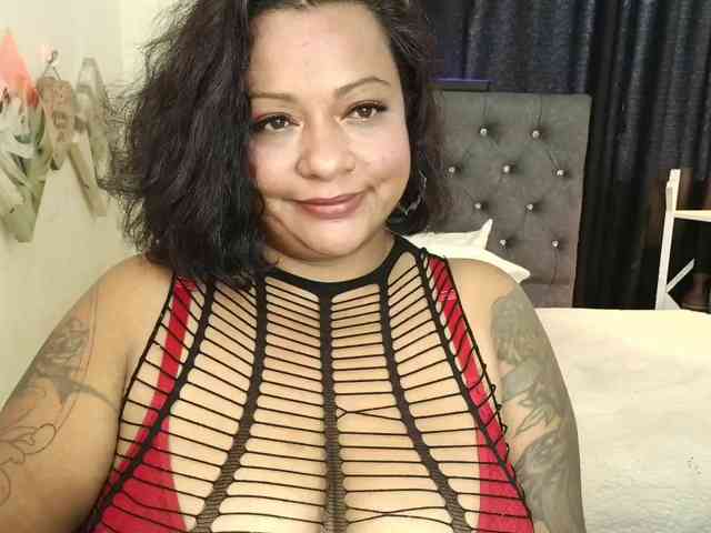 JoanaQueens webcam