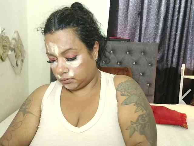 JoanaQueens webcam