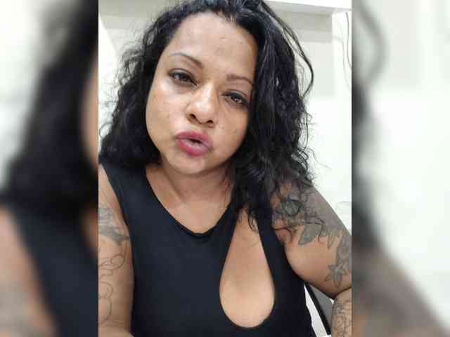 JoanaQueens webcam