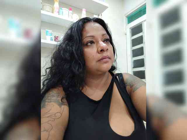 JoanaQueens webcam