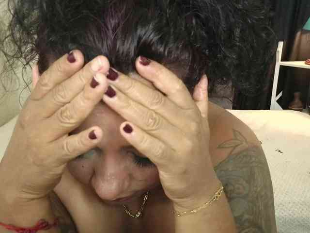 JoanaQueens webcam