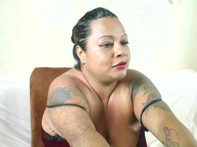 JoanaQueens webcam