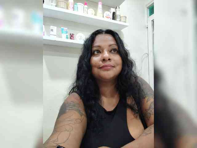 JoanaQueens webcam