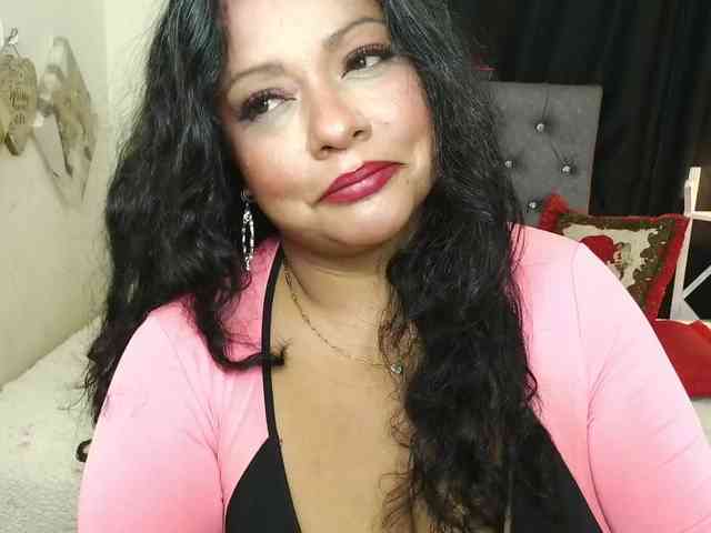 JoanaQueens webcam