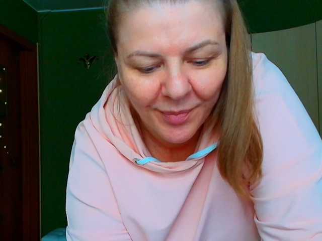 Veronika_Gold live cam preview