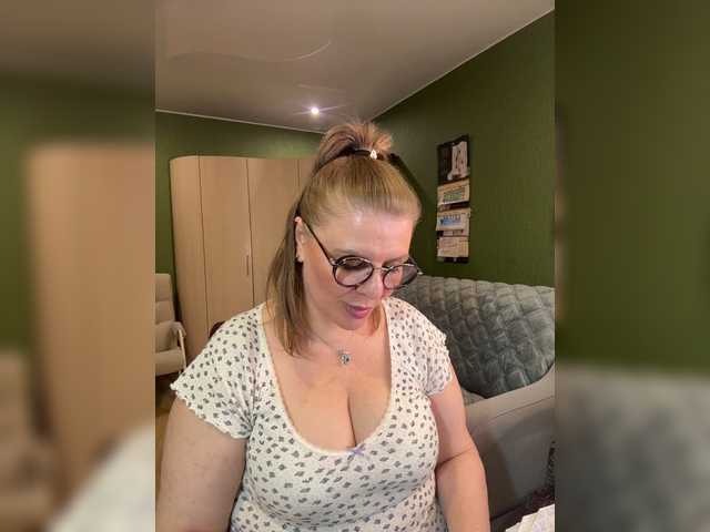 Taly1974 live cam on BongaCams