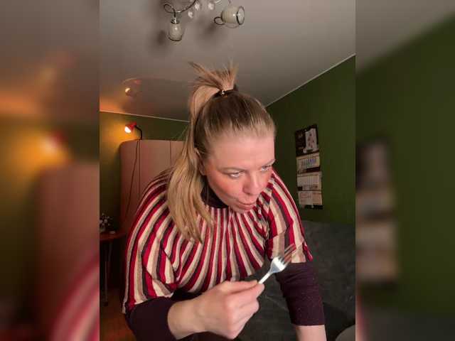 Taly1974 live cam on BongaCams