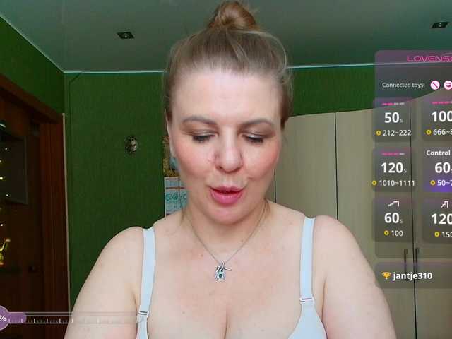 Taly1974 live cam on BongaCams