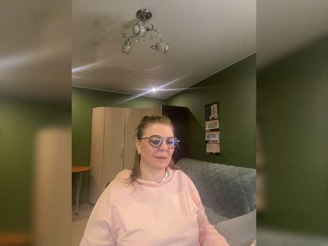 Veronika_Gold live cam preview