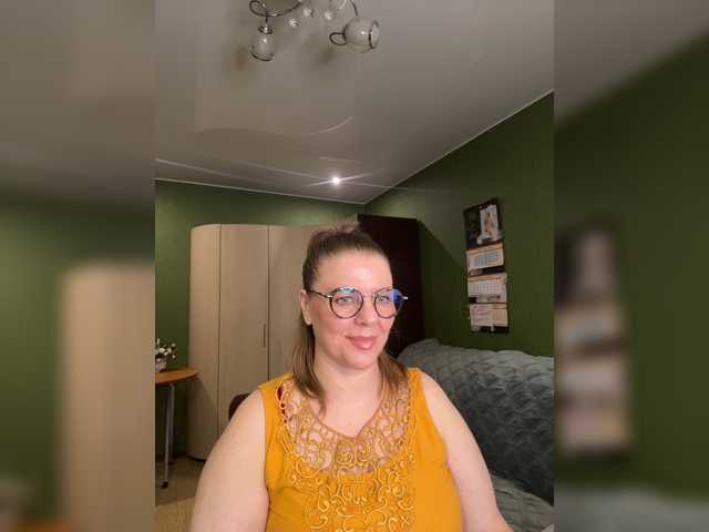 Veronika_Gold live cam preview