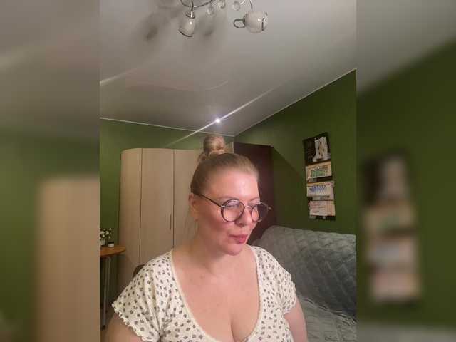 Taly1974 live cam on BongaCams