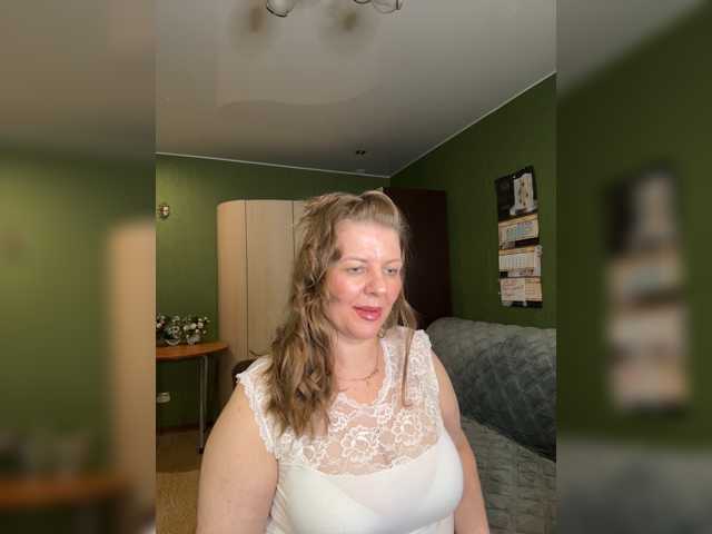 Veronika_Gold live cam preview