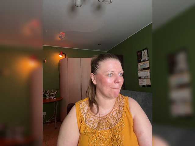 Veronika_Gold live cam preview