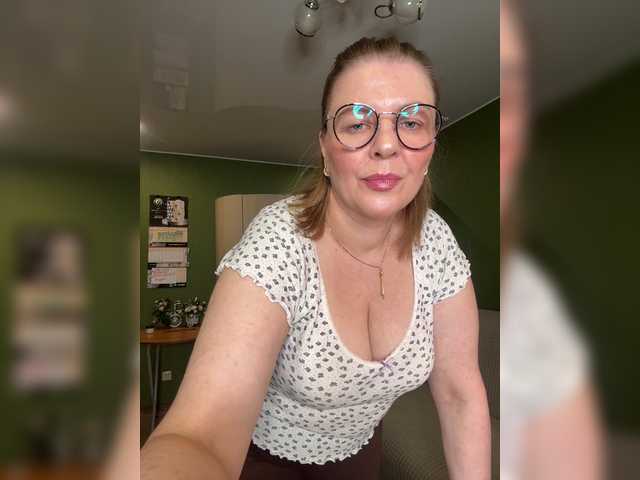 Taly1974 live cam on BongaCams