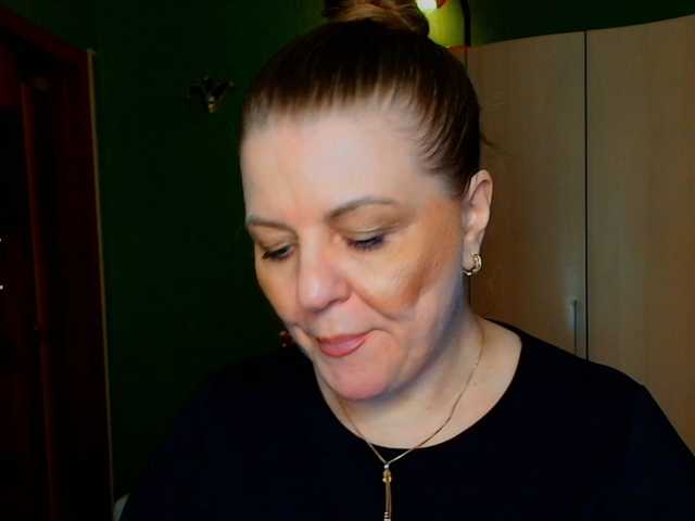 Veronika_Gold live cam preview