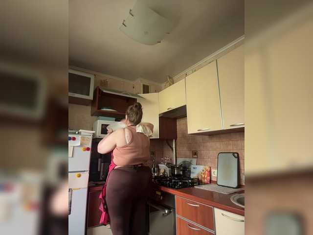le modèle Veronika_Gold est en webcam porno dans un show sur le site bongacams, il possède les tags suivants: White/Caucasian,Blonde,Shaved