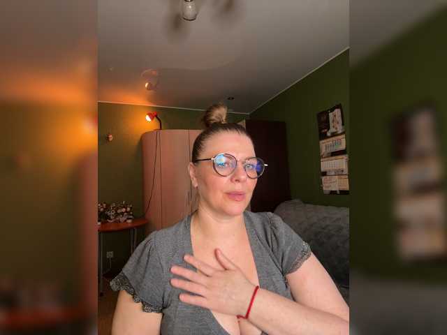 Taly1974 live cam on BongaCams