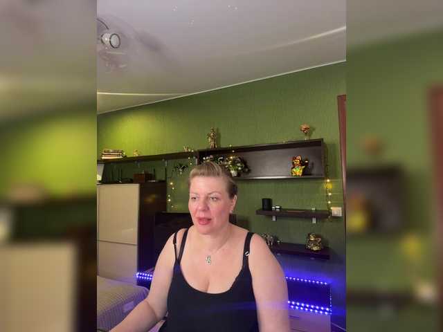 Veronika_Gold webcam