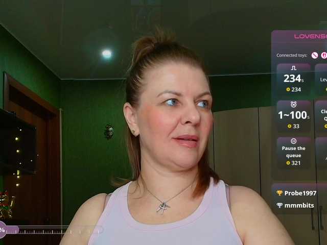 Veronika_Gold live webcam show